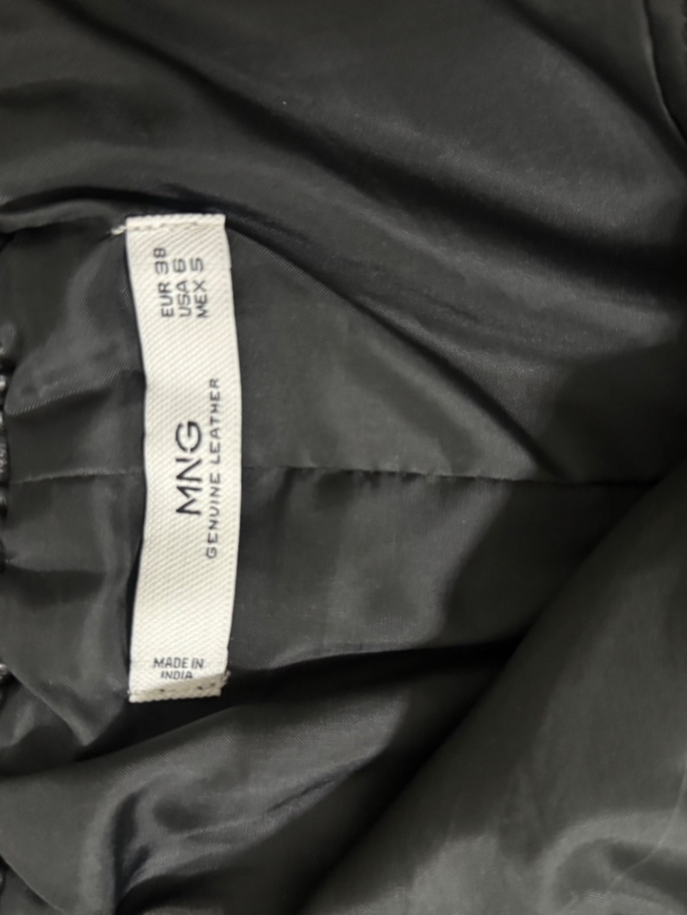 Mango genuine leather shorts size 6 - Picture 4 of 12